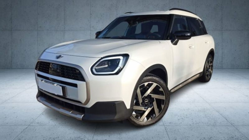 MINI Mini Countryman E Favoured nuova a Verona