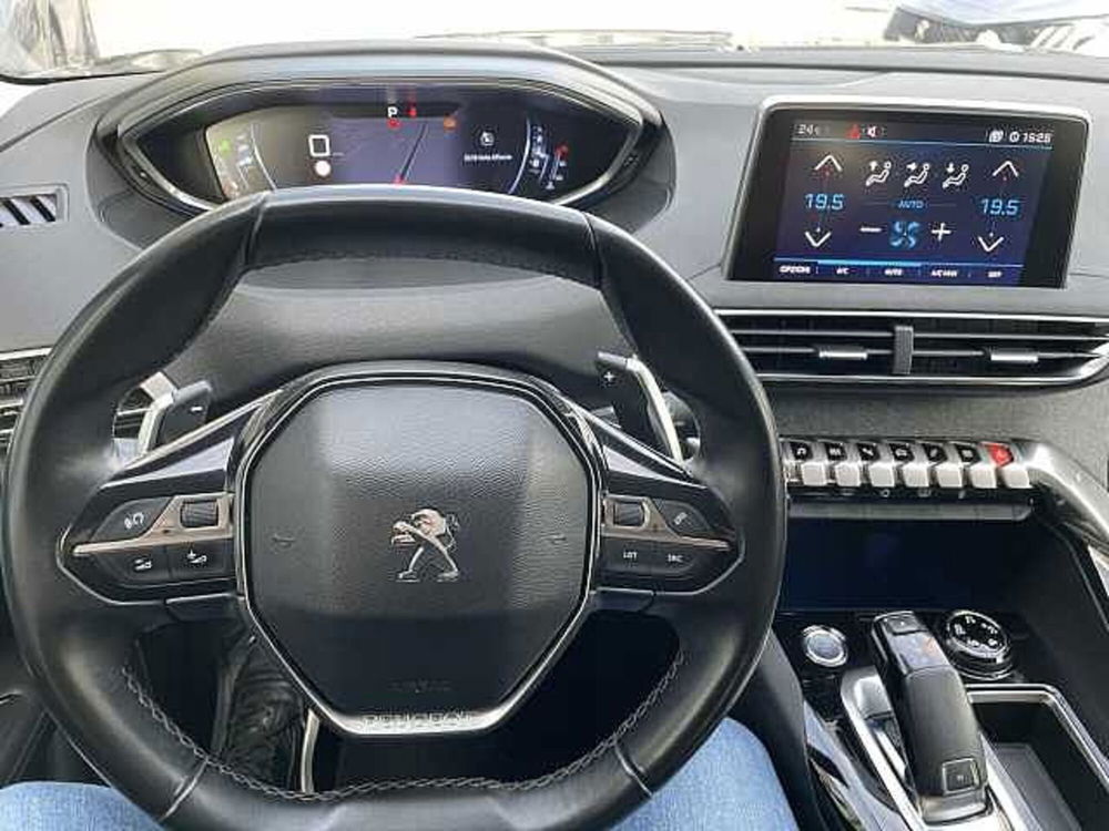 Peugeot 3008 usata a Vibo Valentia (11)