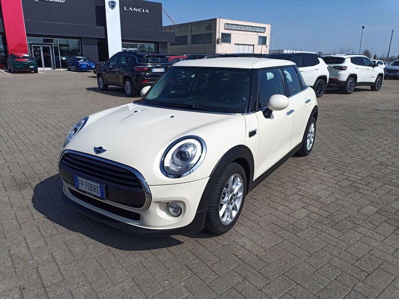 MINI Mini 1.5 Cooper D Boost 5 porte  del 2018 usata a Alessandria