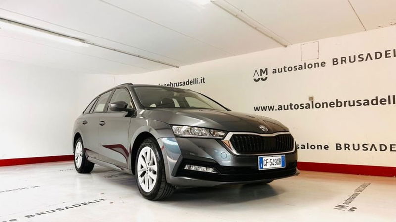 Skoda Octavia Station Wagon 2.0 TDI EVO SCR 150 CV DSG 4x4 Wagon Executive del 2021 usata a Galbiate