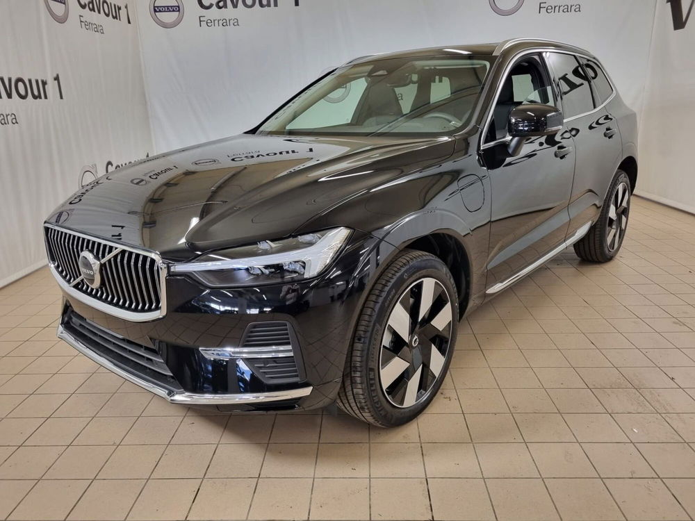 Volvo XC60 nuova a Ferrara (2)