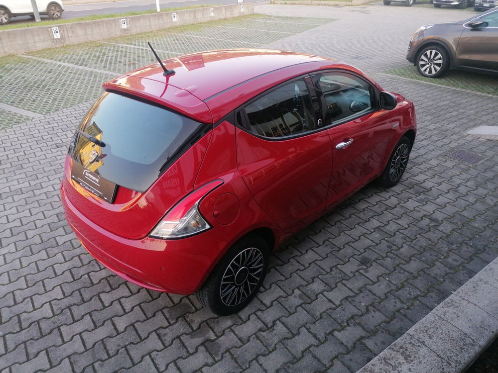 Lancia Ypsilon usata a Brescia (5)