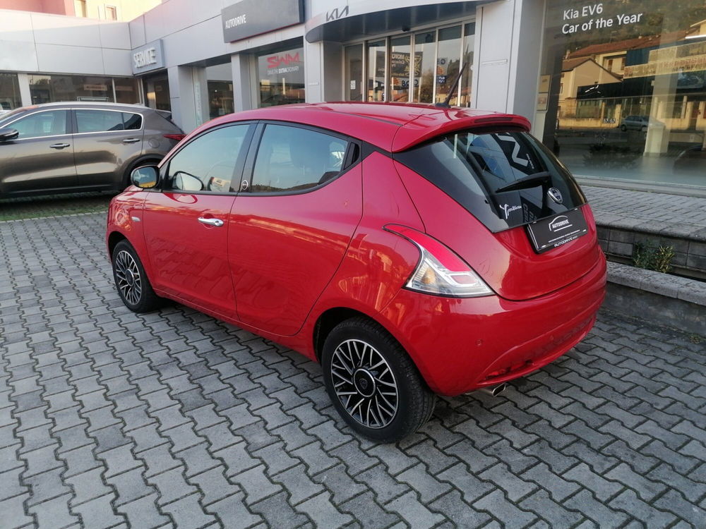 Lancia Ypsilon usata a Brescia (7)