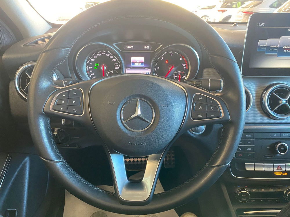 Mercedes-Benz GLA SUV usata a Milano (11)