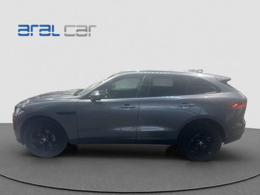 Jaguar F-Pace usata a Torino (3)