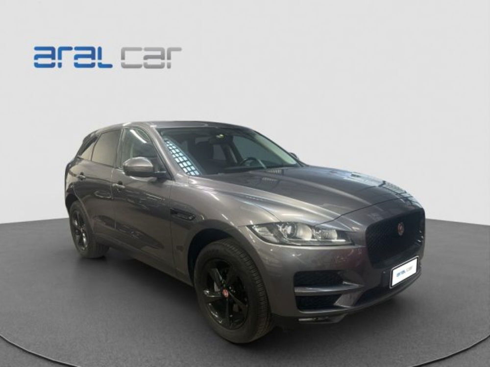 Jaguar F-Pace usata a Torino (8)