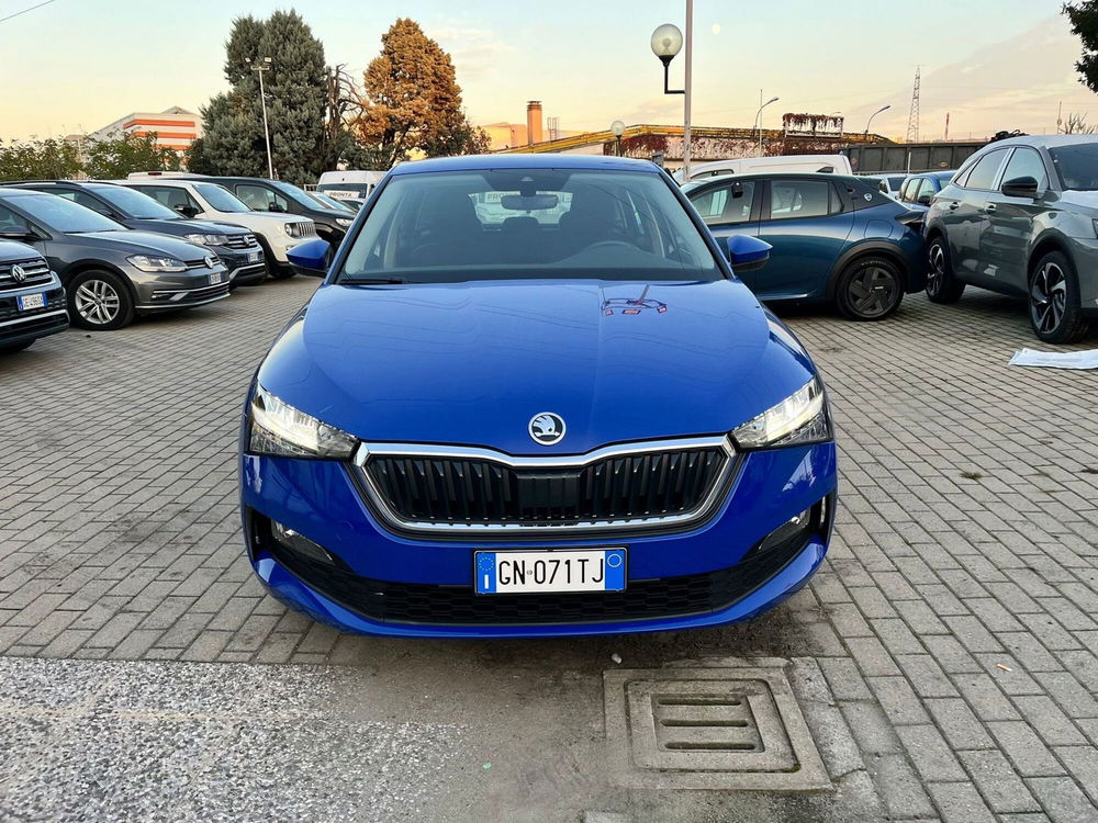 Skoda Scala usata a Milano (2)