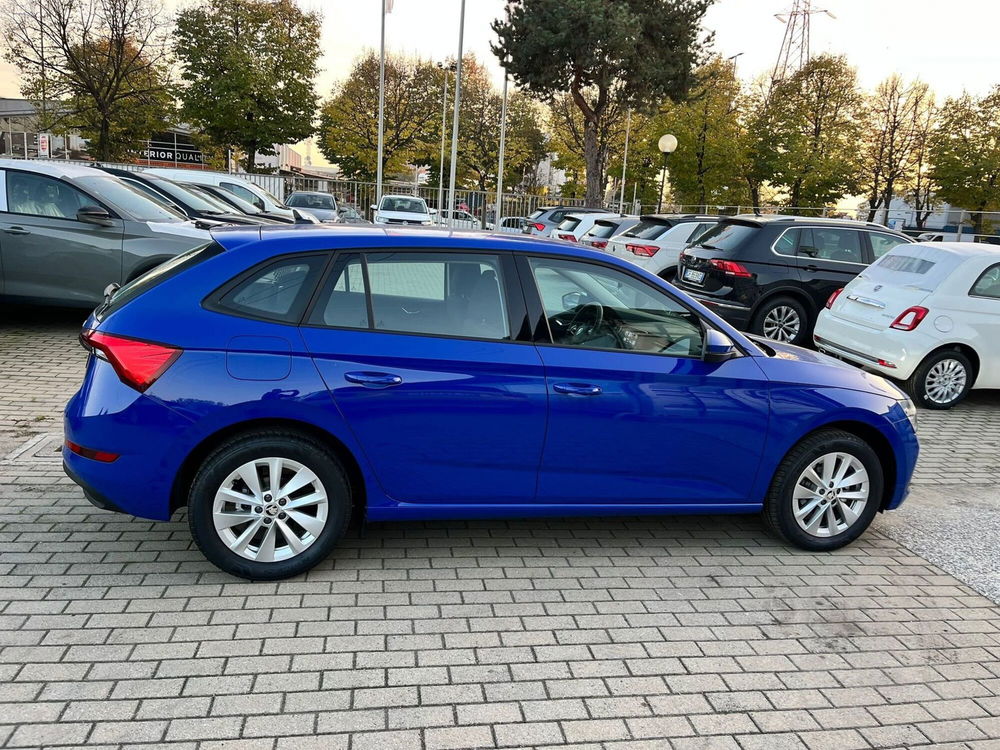 Skoda Scala usata a Milano (5)