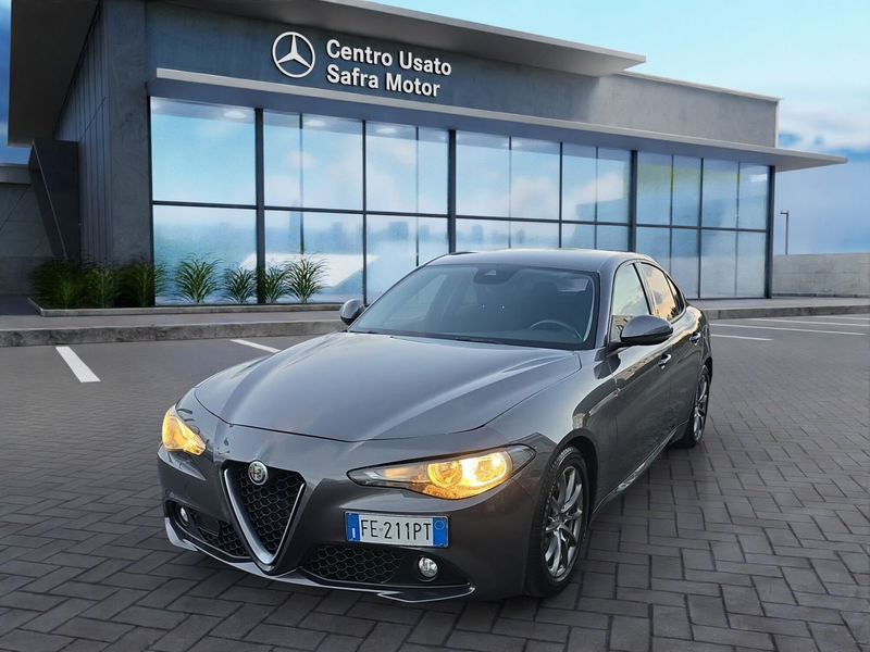 Alfa Romeo Giulia 2.2 Turbodiesel 180 CV AT8 Super  del 2016 usata a Rende