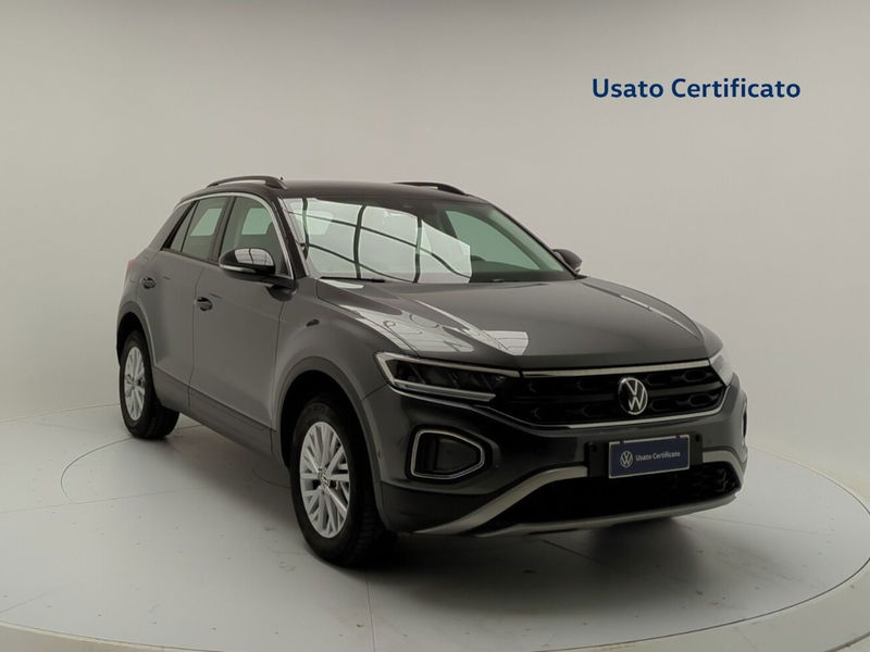 Volkswagen T-Roc 1.5 tsi Life dsg del 2024 usata a Pratola Serra