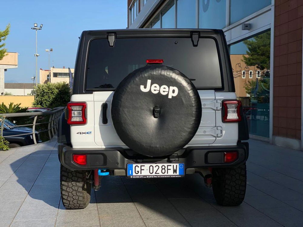 Jeep Wrangler Unlimited usata a Salerno (9)