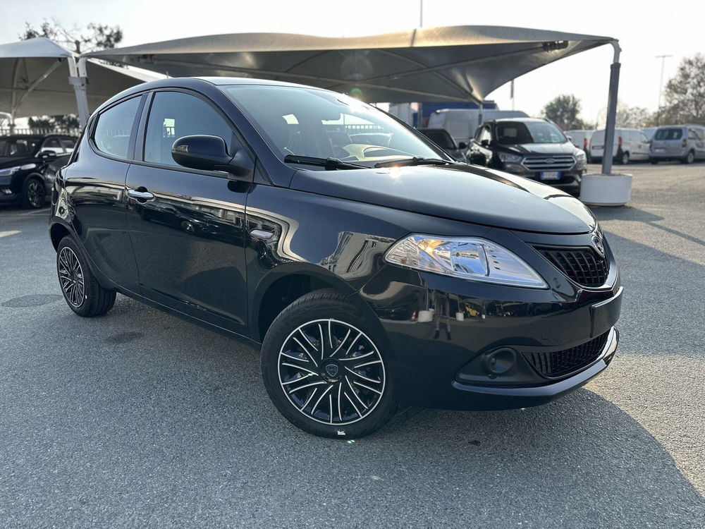 Lancia Ypsilon nuova a Torino