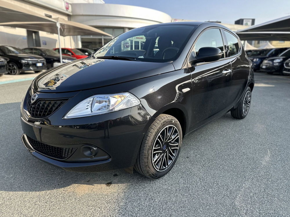 Lancia Ypsilon nuova a Torino (3)