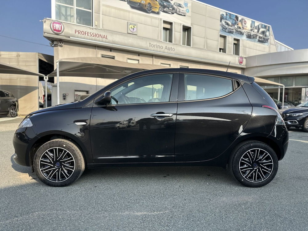 Lancia Ypsilon nuova a Torino (4)