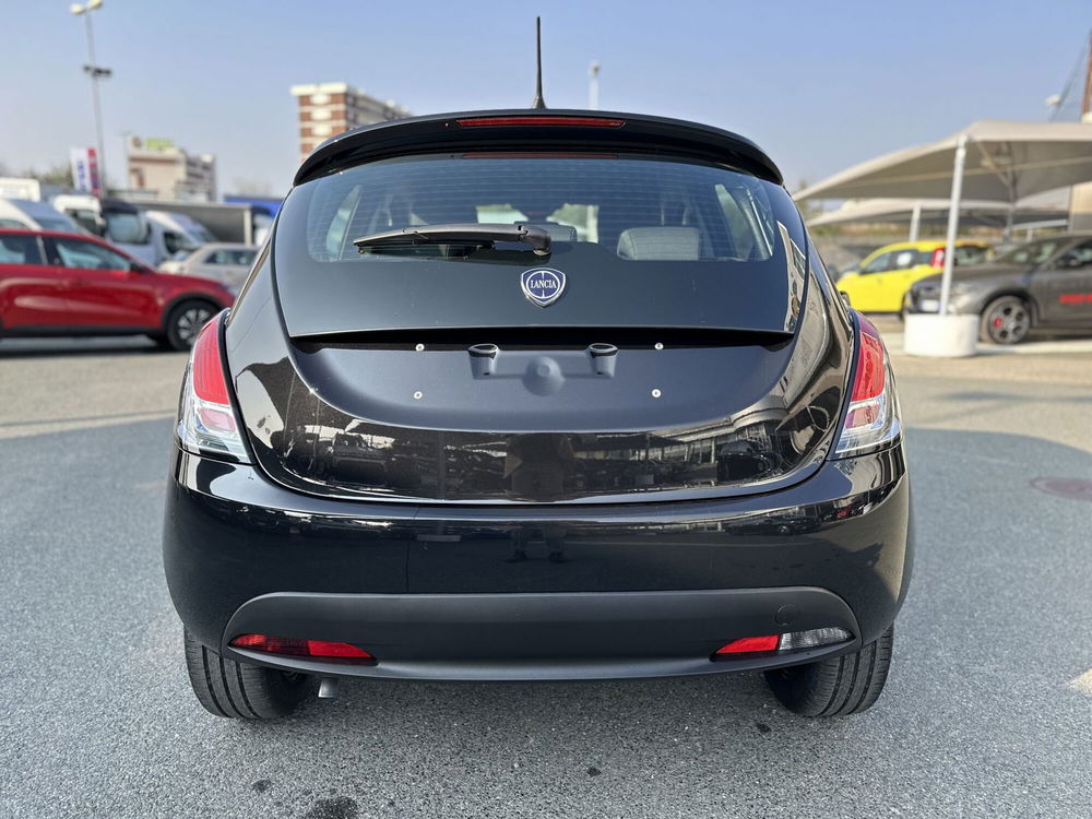 Lancia Ypsilon nuova a Torino (6)