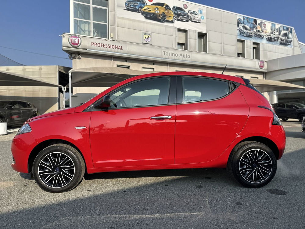 Lancia Ypsilon nuova a Torino (4)