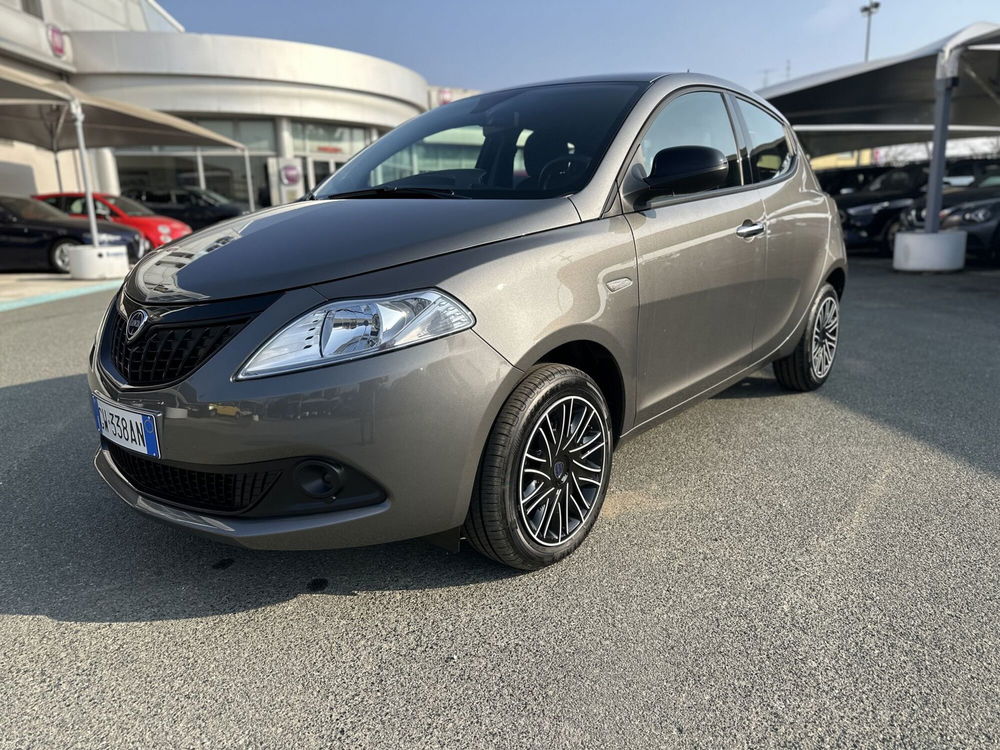 Lancia Ypsilon nuova a Torino (3)