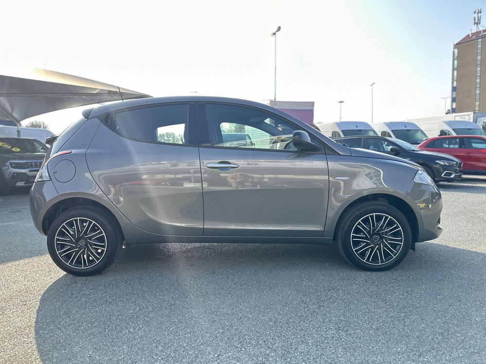 Lancia Ypsilon nuova a Torino (8)