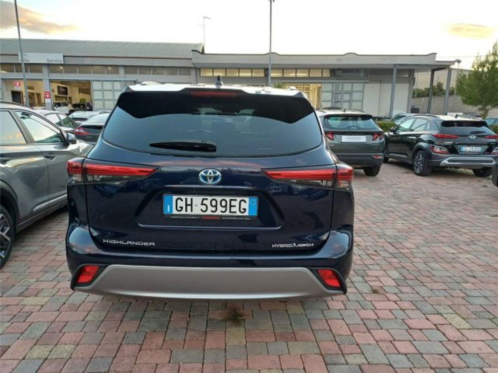 Toyota Highlander usata a Bari (5)