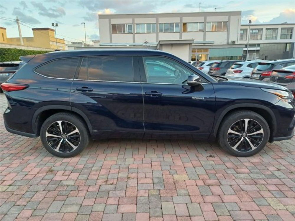 Toyota Highlander usata a Bari (7)