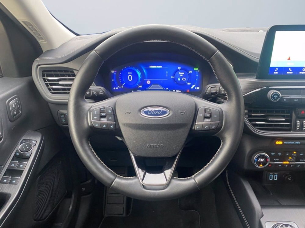 Ford Kuga usata a Milano (13)