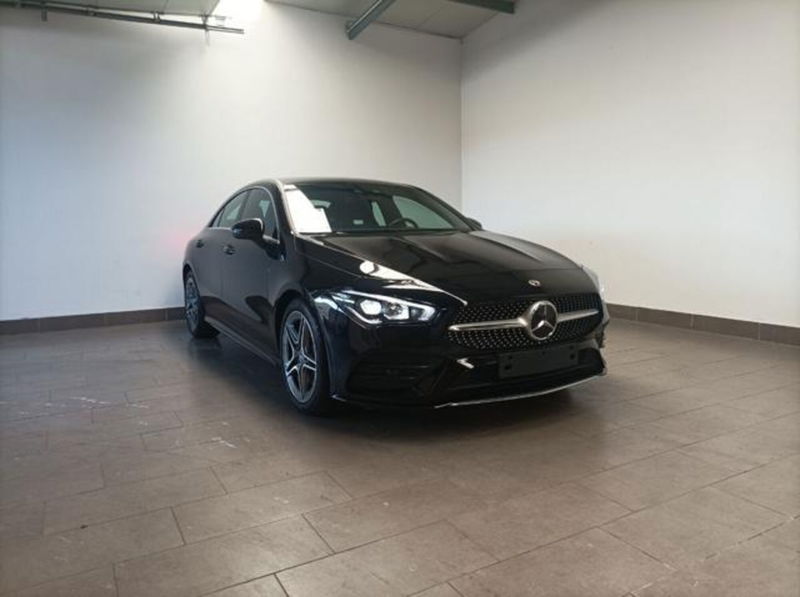 Mercedes-Benz CLA 250 Automatic Premium del 2023 usata a Magenta