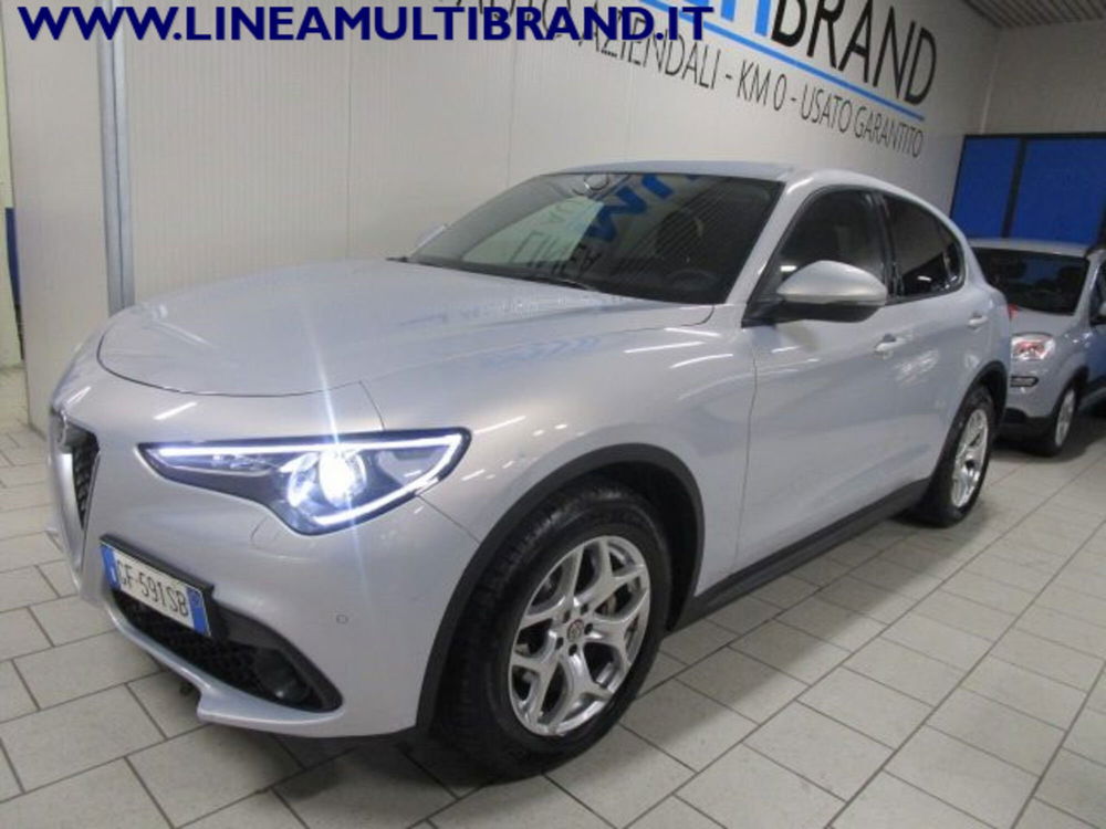 Alfa Romeo Stelvio usata a Piacenza (15)