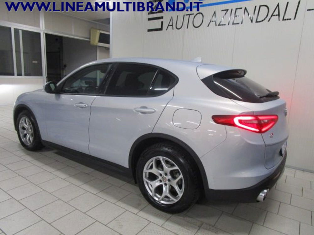 Alfa Romeo Stelvio usata a Piacenza (19)