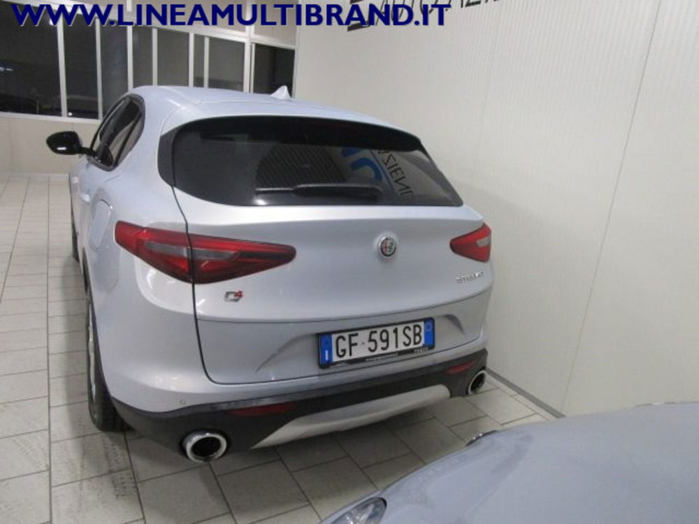 Alfa Romeo Stelvio usata a Piacenza (5)