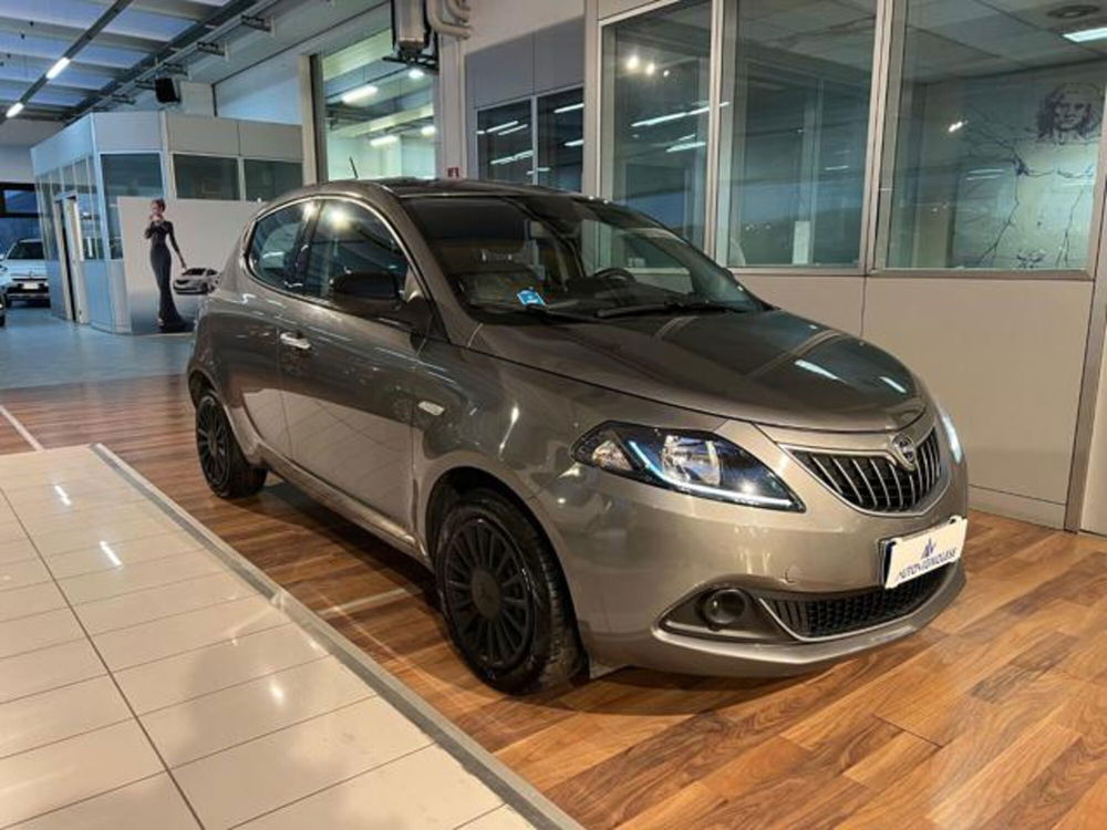 Lancia Ypsilon usata a Modena