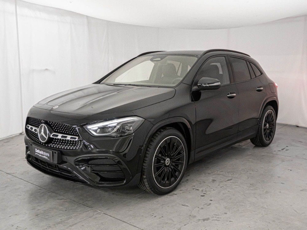 Mercedes-Benz GLA SUV nuova a Macerata