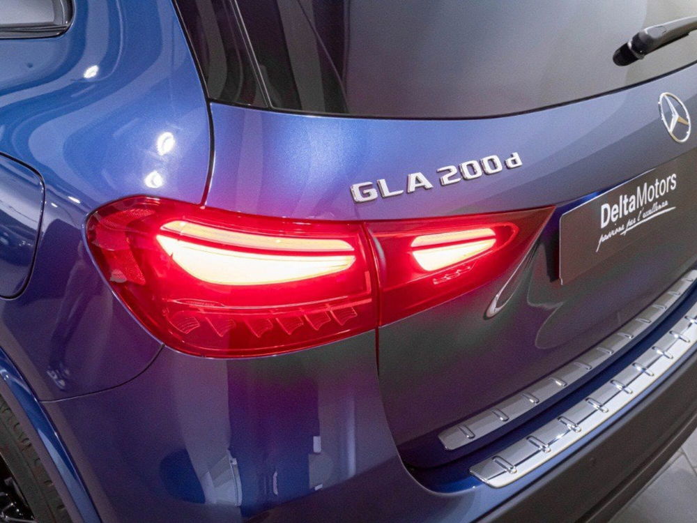 Mercedes-Benz GLA SUV nuova a Ancona (6)