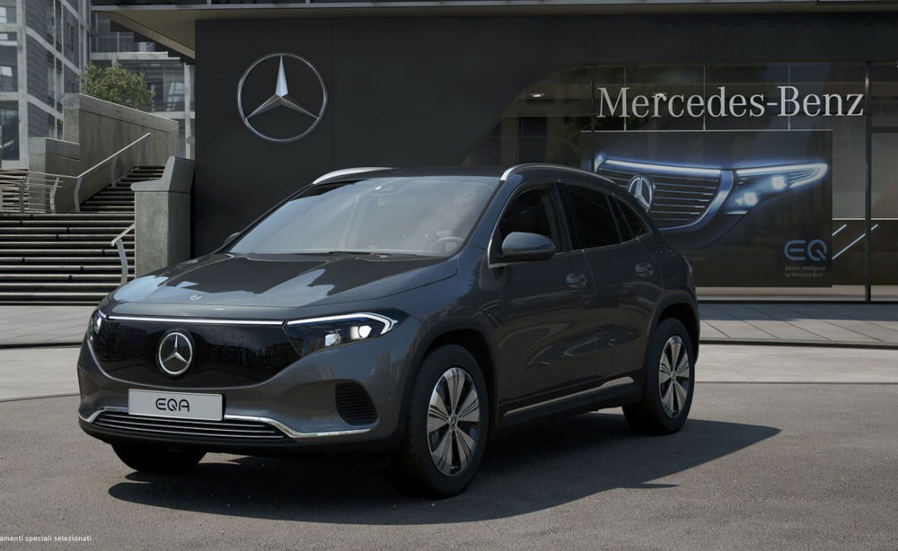 Mercedes-Benz EQA nuova a Bergamo (12)