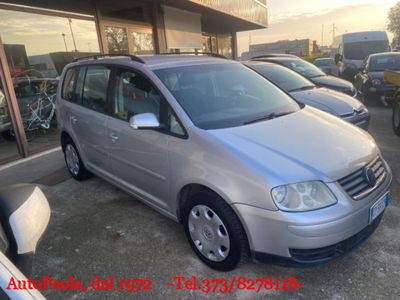 Volkswagen Touran TDI 105CV Highline  del 2005 usata a Soave