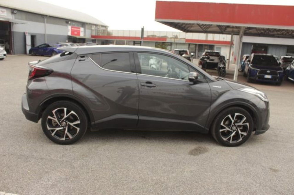 Toyota Toyota C-HR usata a Roma (14)