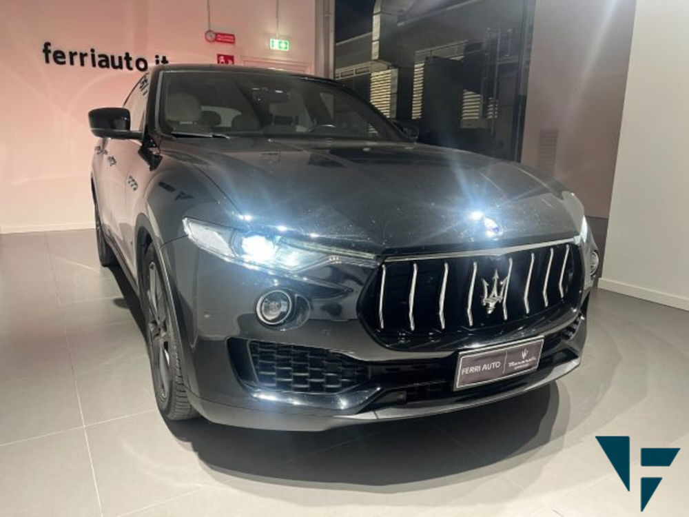 Maserati Levante usata a Udine (4)