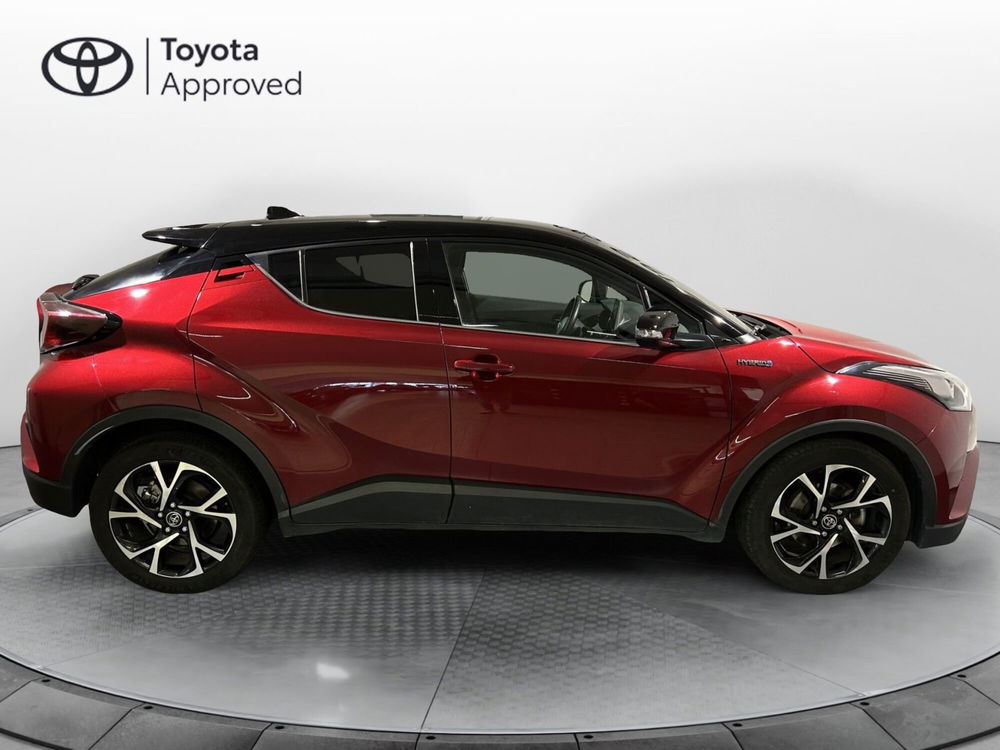 Toyota Toyota C-HR usata a Milano (13)