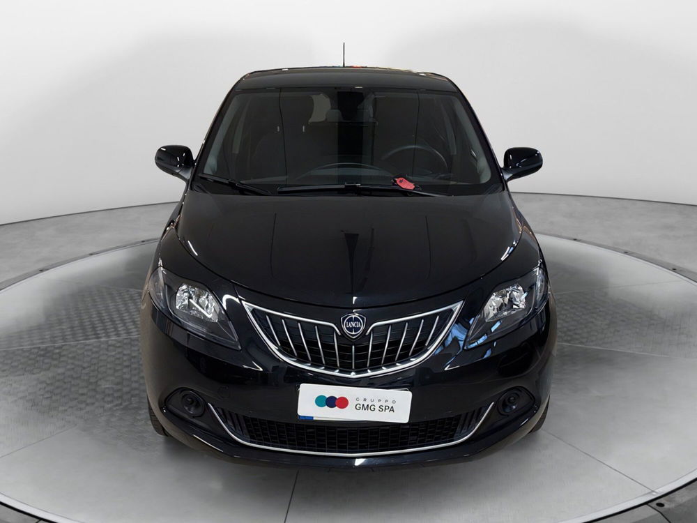 Lancia Ypsilon usata a Prato (2)