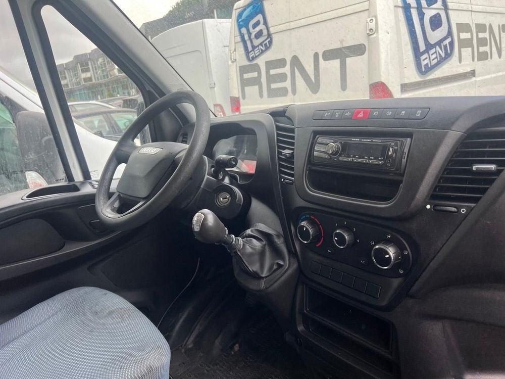 Iveco Daily Furgone usata a Salerno (4)