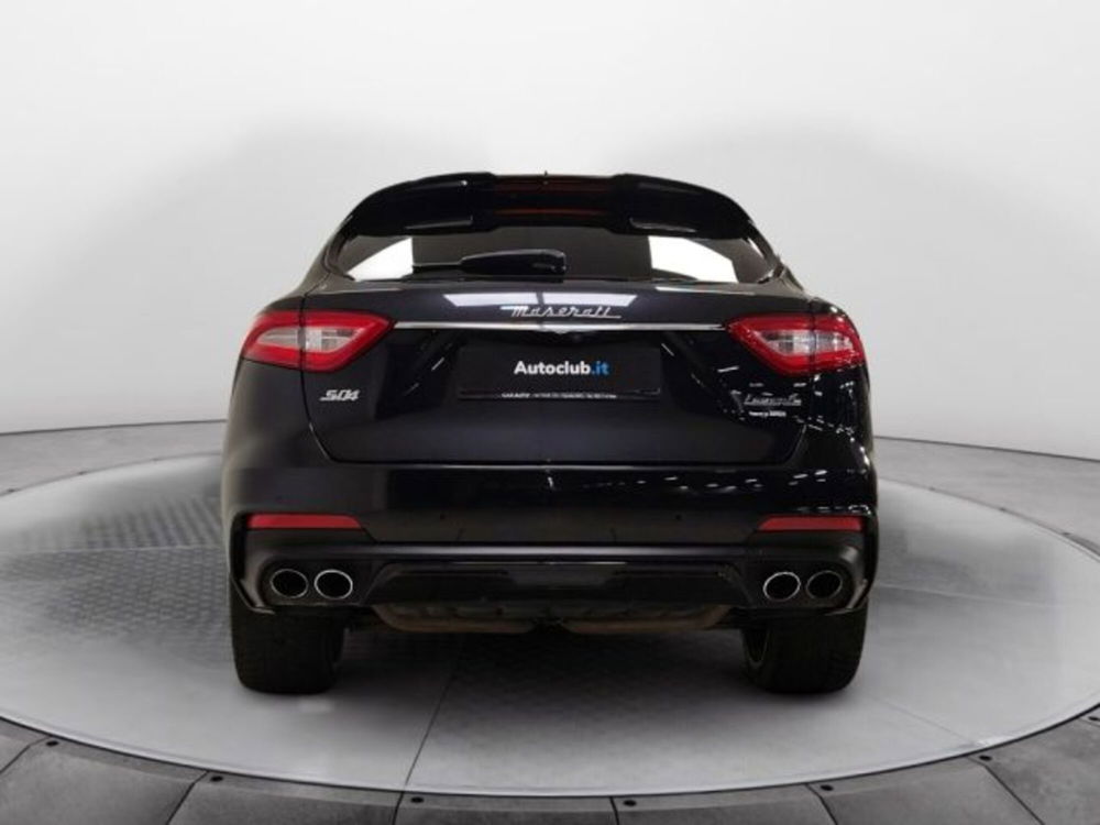 Maserati Levante usata a Modena (19)