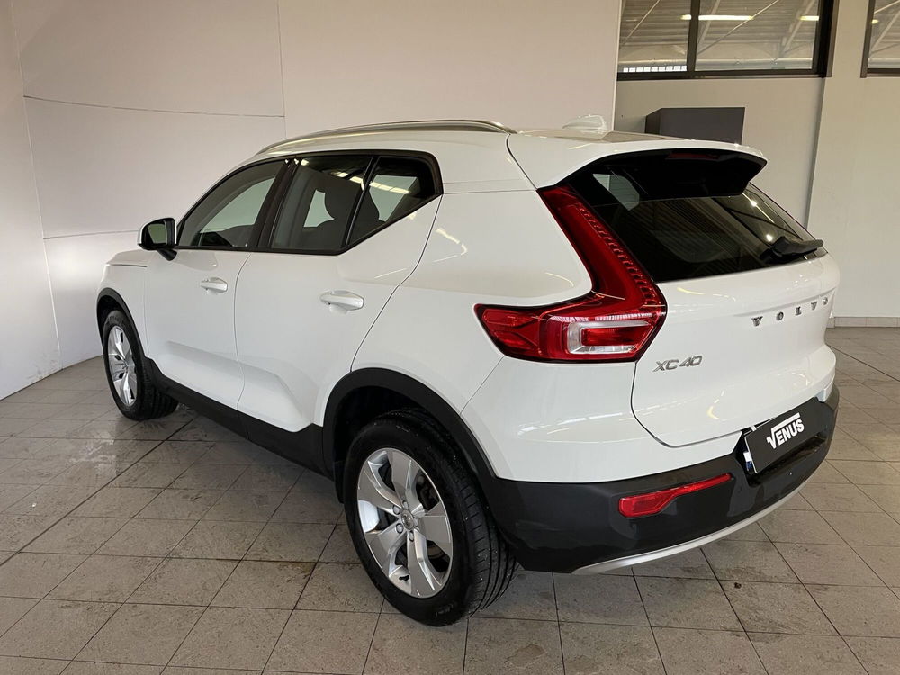 Volvo XC40 usata a Monza e Brianza (4)