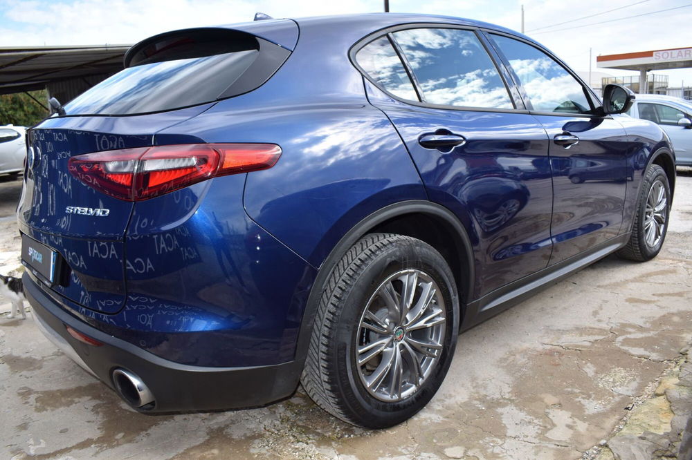 Alfa Romeo Stelvio usata a Catania (4)