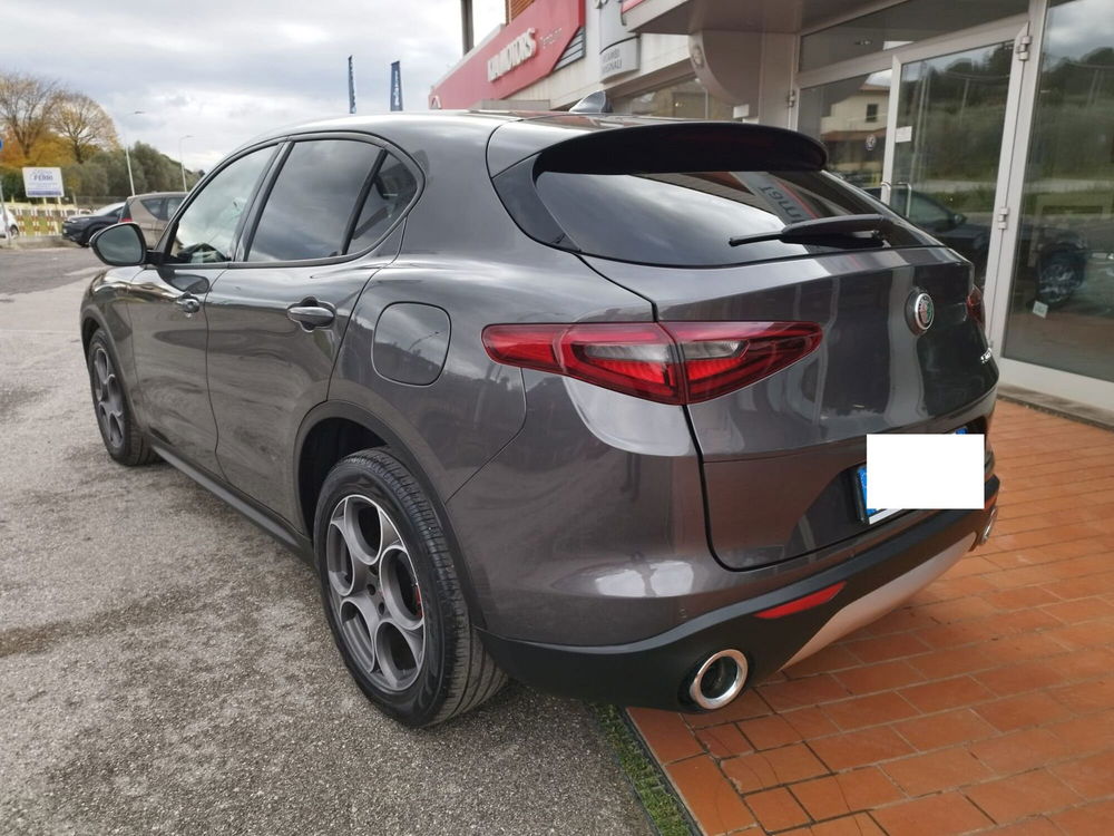 Alfa Romeo Stelvio usata a Arezzo (7)