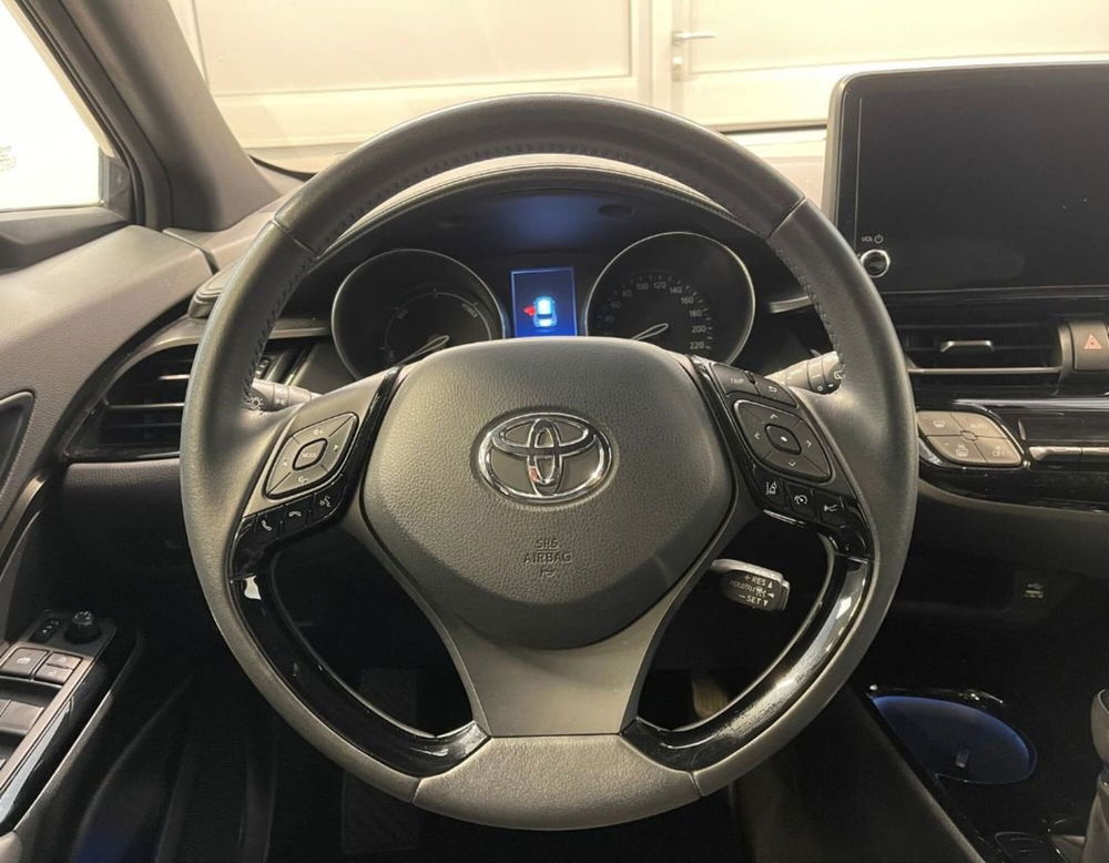 Toyota Toyota C-HR usata a Ferrara (9)