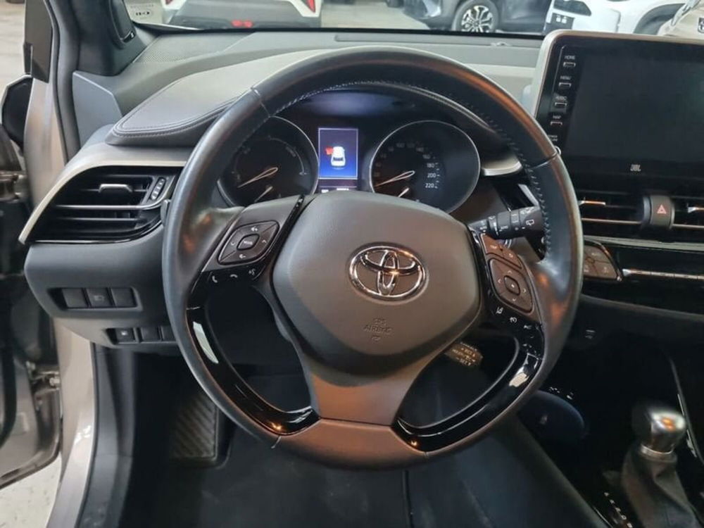 Toyota Toyota C-HR usata a Vicenza (18)