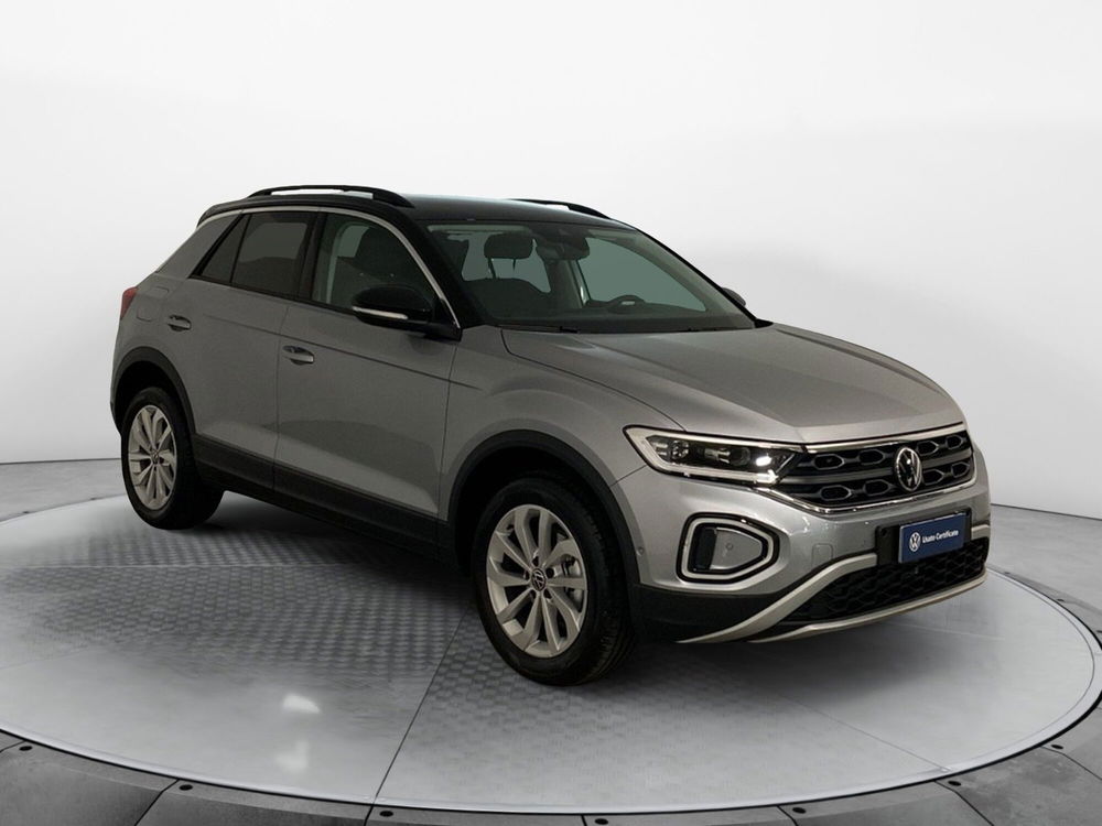 Volkswagen T-Roc nuova a Varese (3)