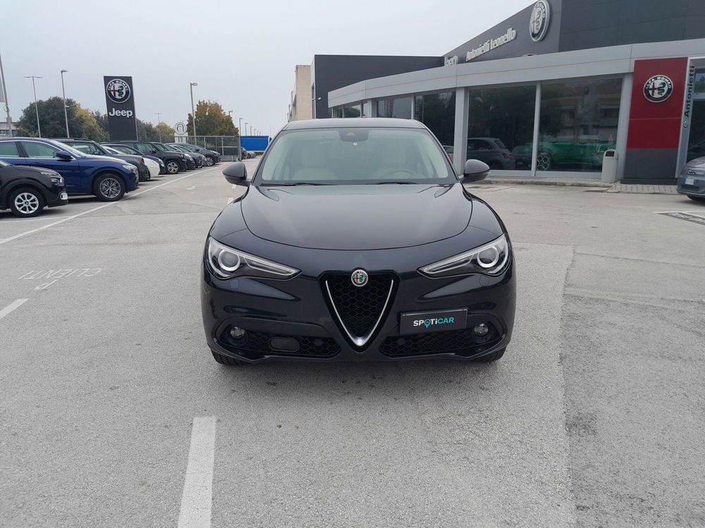 Alfa Romeo Stelvio usata a Ancona (2)