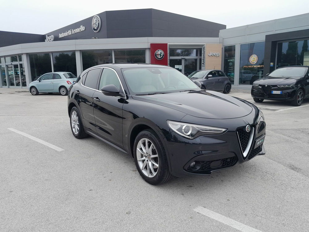 Alfa Romeo Stelvio usata a Ancona (3)