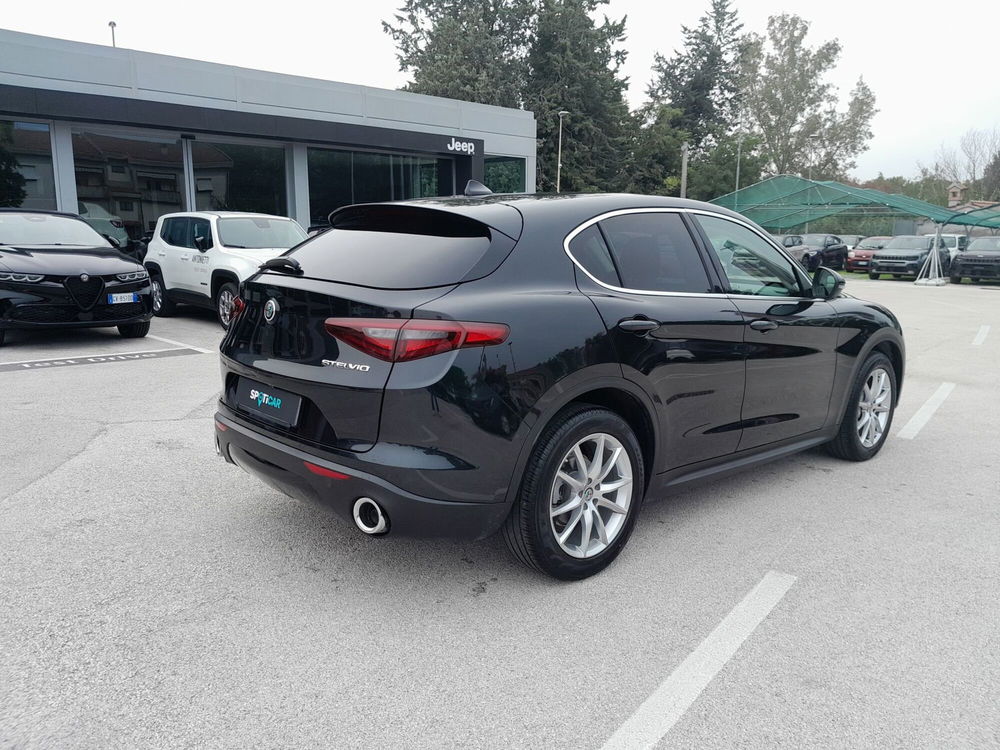 Alfa Romeo Stelvio usata a Ancona (5)