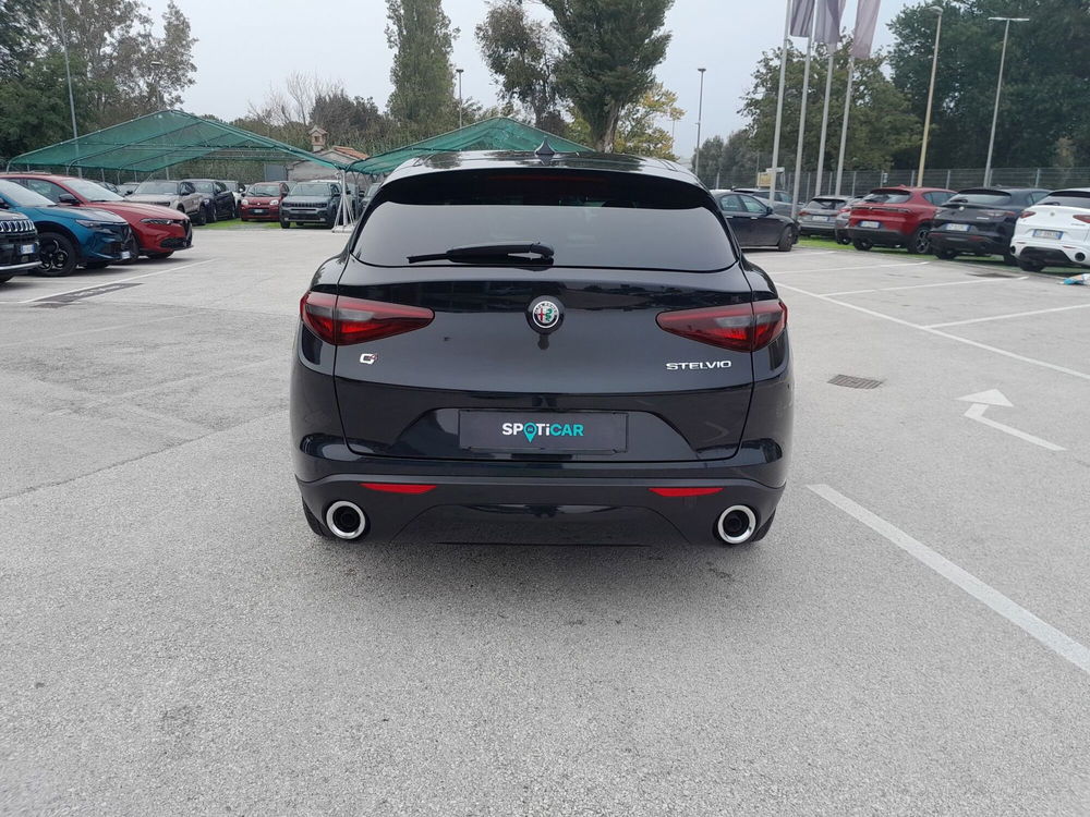 Alfa Romeo Stelvio usata a Ancona (6)